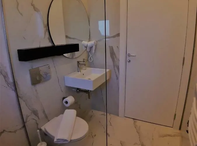 Momo 123 بلغراد