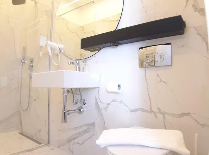 Momo 123 * بلغراد