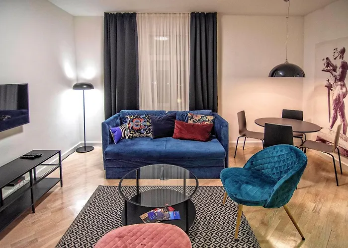 Momo 123 * بلغراد