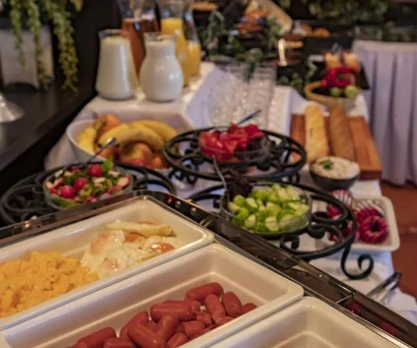 Momo 123 بلغراد